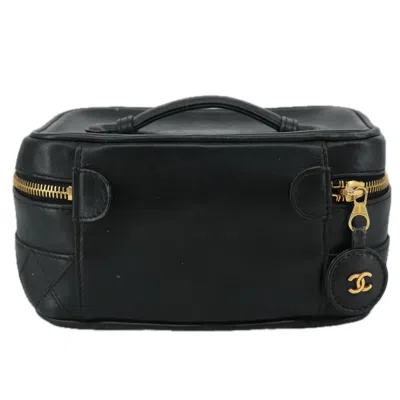 Pre-owned Chanel Vanity Black Leather Clutch Bag ()