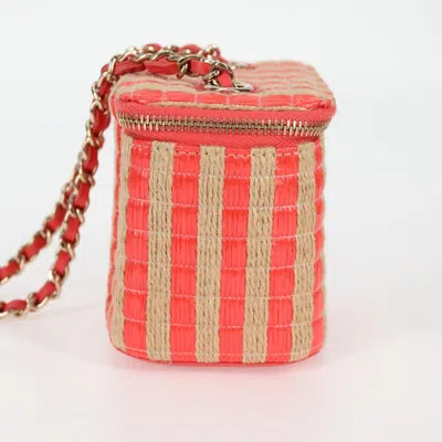 Pre-owned Chanel Vanity Beige Wicker Shoulder Bag () In Sand