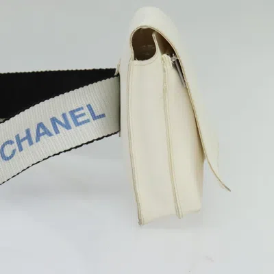 Pre-owned Chanel White Nylon Shoulder Bag ()