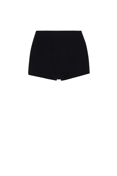 Ho25 Emilia Short In Black
