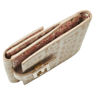 Pre-owned Fendi Zucchino Beige Ivory Pvc Leather Wallet (bi-fold) () In Multi