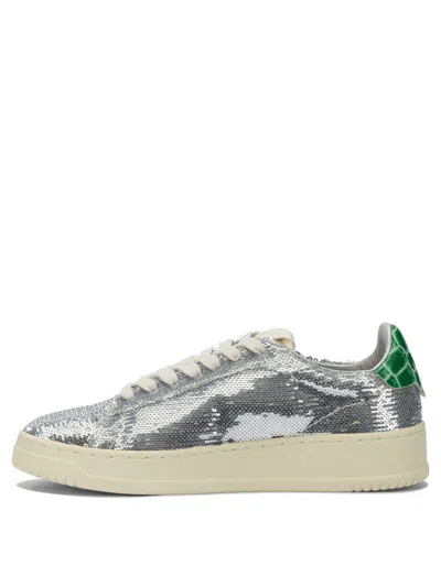 Autry Dallas Low Sneakers Featuring Crystals In Silver