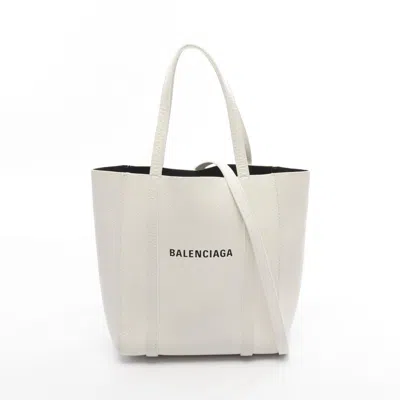 Pre-owned Balenciaga White Leather Tote Bag ()