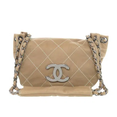 Pre-owned Chanel Beige Leather Shoulder Bag () In Sand