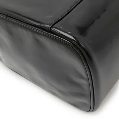 Pre-owned Chanel Black Patent Leather Pouch Vanity Bag ()