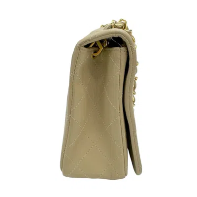 Pre-owned Chanel Matelasse Beige Leather Shoulder Bag () In Sand