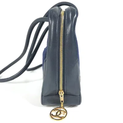 Pre-owned Chanel Navy Leather Jersey Shoulder Bag () In Blue