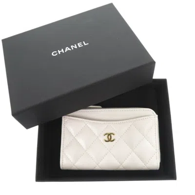 Pre-owned Chanel White Grained Calfskin Coin Purse/coin Case ()