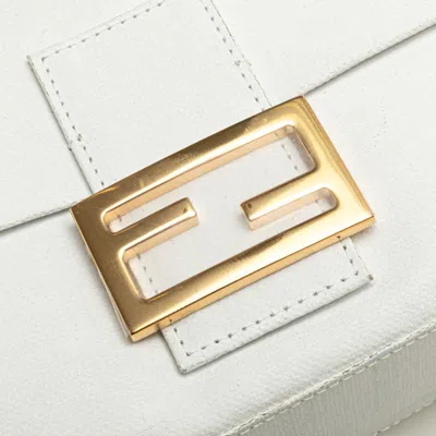 Pre-owned Fendi Baguette White Linen Leather Handbag Shoulder Bag ()