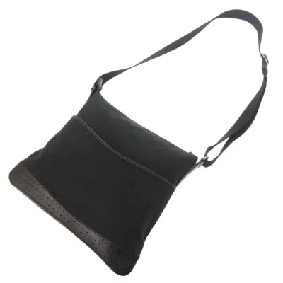 Pre-owned Gucci Black Gg Canvas Shoulder Bag ()