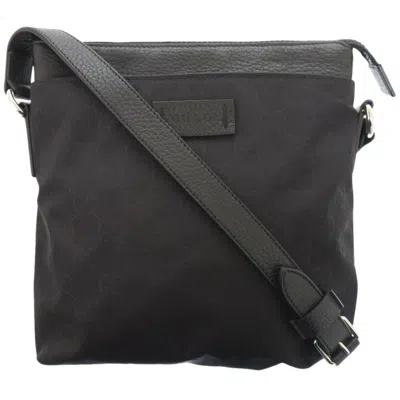 Pre-owned Gucci Black Nylon Shoulder Bag ()