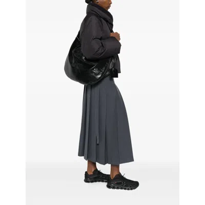 Low Classic Bags Black