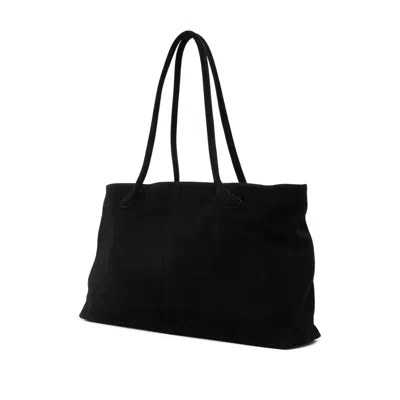 Low Classic Bags Black