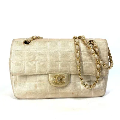 Pre-owned Chanel Beige Canvas Shoulder Bag () In Sand
