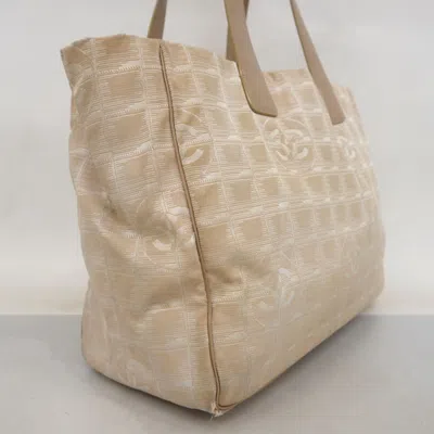 Pre-owned Chanel Beige Nylon Tote Bag () In Sand