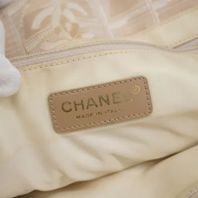 Pre-owned Chanel Beige Nylon Tote Bag () In Sand