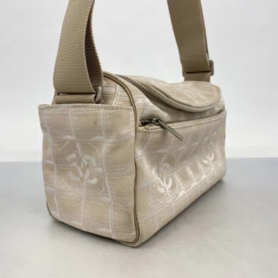 Pre-owned Chanel Beige Silver Nylon Shoulder Bag ()