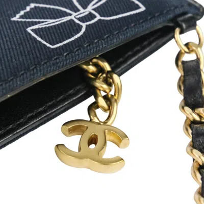 Pre-owned Chanel Black Canvas Leather Shoulder Bag ()