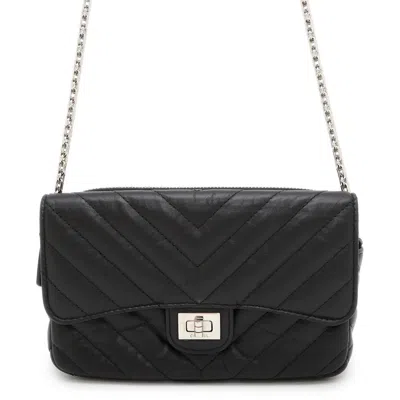 Pre-owned Chanel Black Leather Pochette Shoulder Bag ()