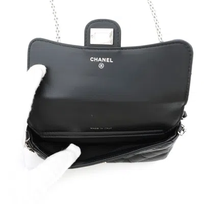 Pre-owned Chanel Black Leather Pochette Shoulder Bag ()