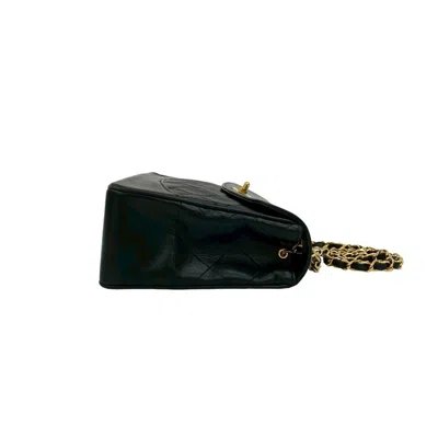 Pre-owned Chanel Black Leather Pochette Shoulder Bag ()