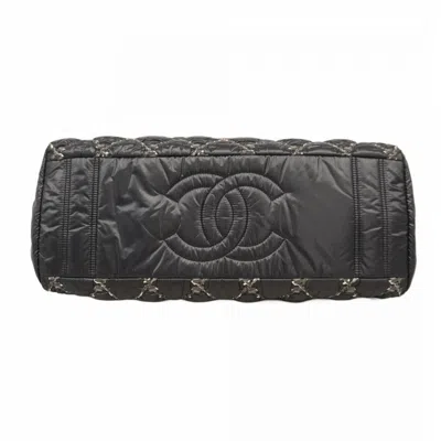 Pre-owned Chanel Black Nylon Shoulder Bag ()
