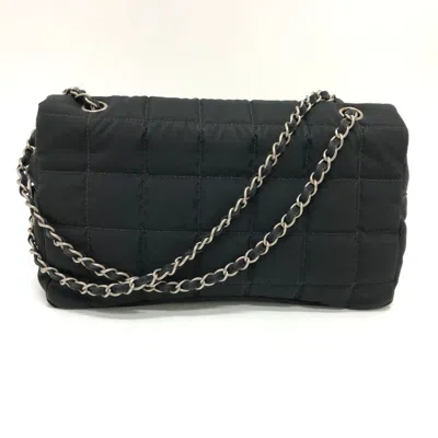 Pre-owned Chanel Black Nylon Shoulder Bag ()