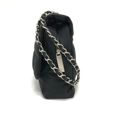 Pre-owned Chanel Black Nylon Shoulder Bag ()