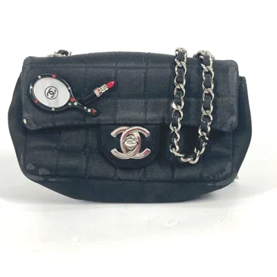 Pre-owned Chanel Black Satin Pochette Shoulder Bag ()