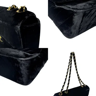 Pre-owned Chanel Black Velvet Shoulder Bag ()