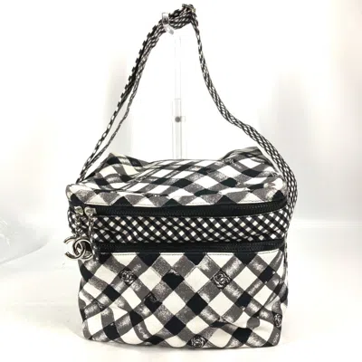Pre-owned Chanel Black White Canvas Handbag Shoulder Bag () In Multi