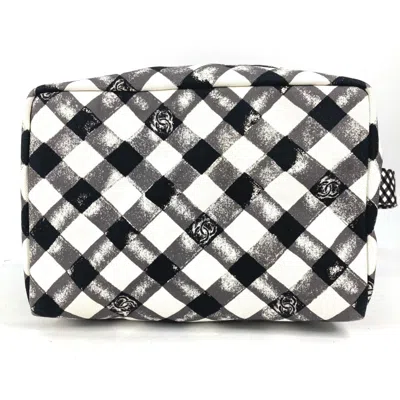 Pre-owned Chanel Black White Canvas Handbag Shoulder Bag () In Multi