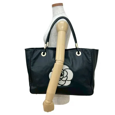 Pre-owned Chanel Black White Leather Shoulder Bag Tote Bag () In Multi