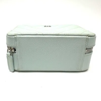 Pre-owned Chanel Blue Grained Calfskin Pochette Shoulder Bag ()