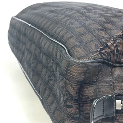 Pre-owned Chanel Brown Nylon Leather Handbag Shoulder Bag ()