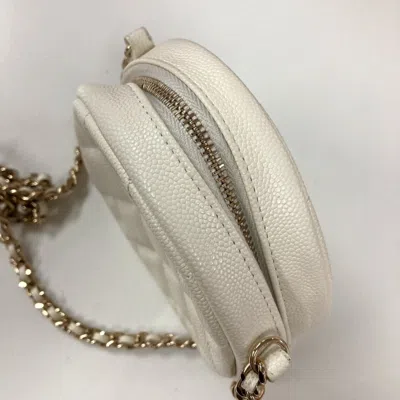 Pre-owned Chanel Gold White Grained Calfskin Pochette Shoulder Bag () In Multi