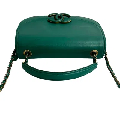 Pre-owned Chanel Green Leather Shoulder Bag ()