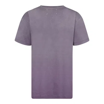 Maison Margiela Sophisticated T-shirt With Unique Design And High-quality Craftsmanship In Purple