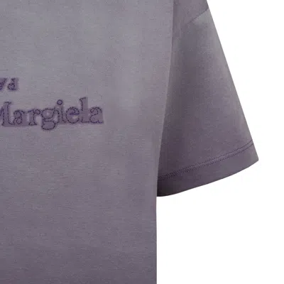 Maison Margiela Sophisticated T-shirt With Unique Design And High-quality Craftsmanship In Purple