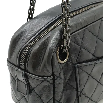 Pre-owned Chanel Metallic Gray Leather Pochette Shoulder Bag ()