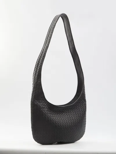 Bottega Veneta Veneto Leather Crossbody Bag In Black