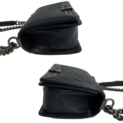 Pre-owned Chanel Navy Leather Shoulder Bag () In Blue