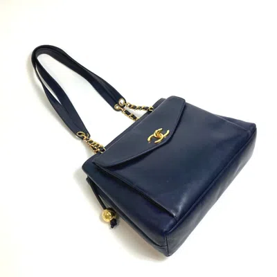 Pre-owned Chanel Navy Leather Shoulder Bag Tote Bag () In Blue