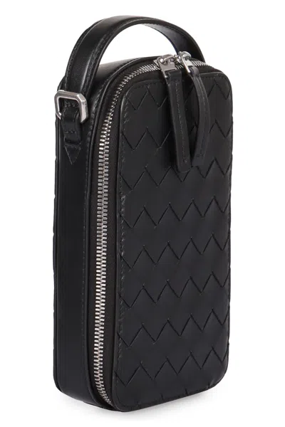 Bottega Veneta Getaway Leather Smartphone Case In Black