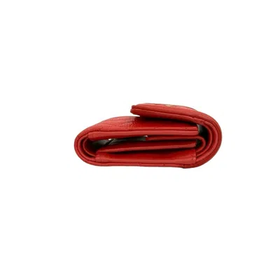 Pre-owned Chanel Red Color Grained Calfskin Wallet (tri-fold) ()