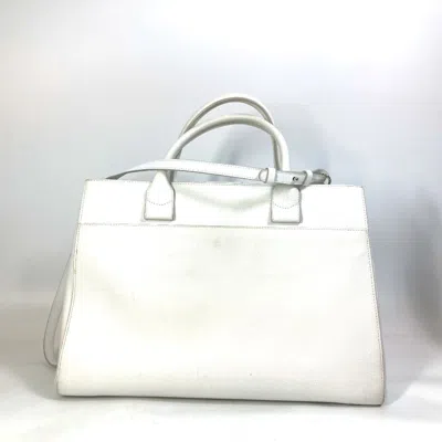 Pre-owned Chanel White Grained Calfskin Handbag Shoulder Bag ()