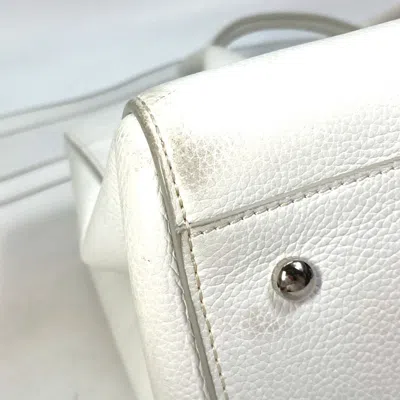 Pre-owned Chanel White Grained Calfskin Handbag Shoulder Bag ()