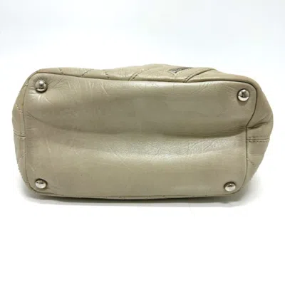 Pre-owned Chanel White Leather Shoulder Bag ()