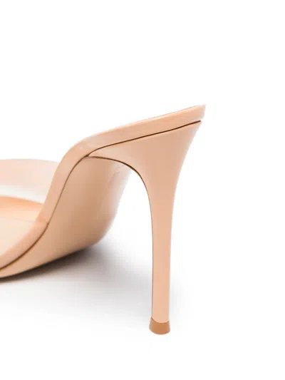 Gianvito Rossi Elle In Neutral