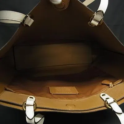 Pre-owned Coach Ivory Leather Tote Bag () In White